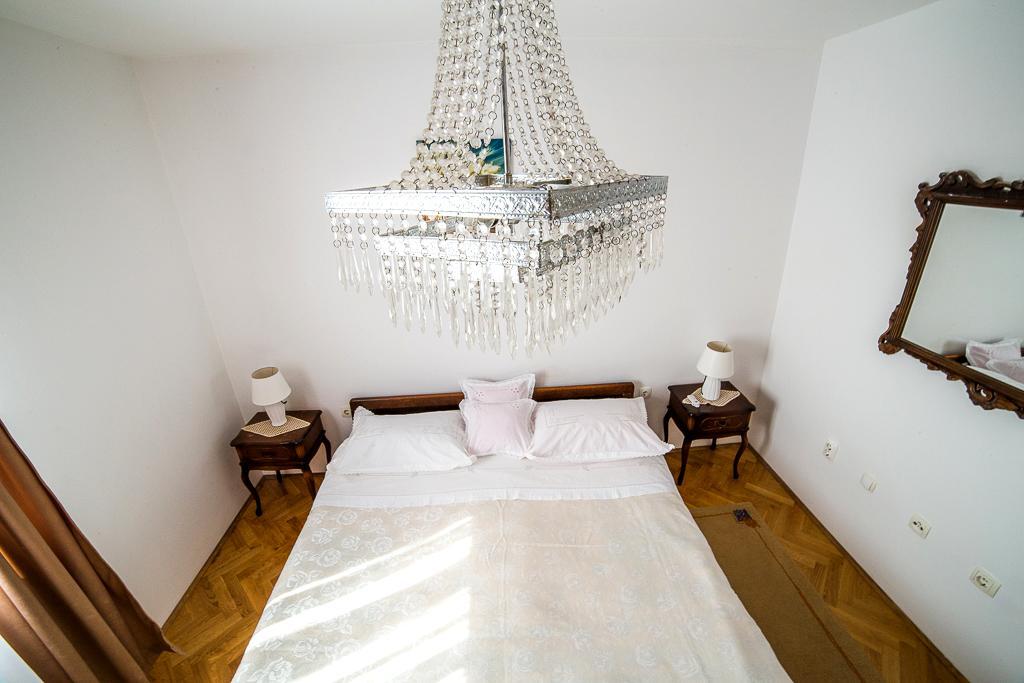 Split Apartments Shell Экстерьер фото