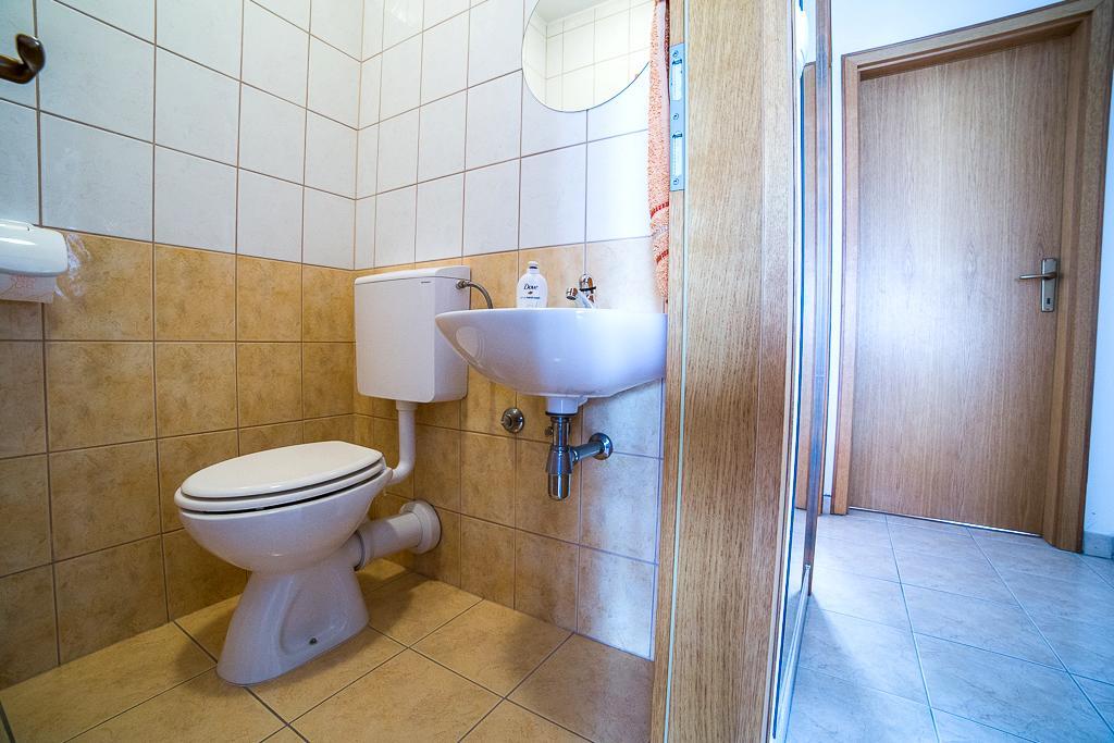 Split Apartments Shell Экстерьер фото