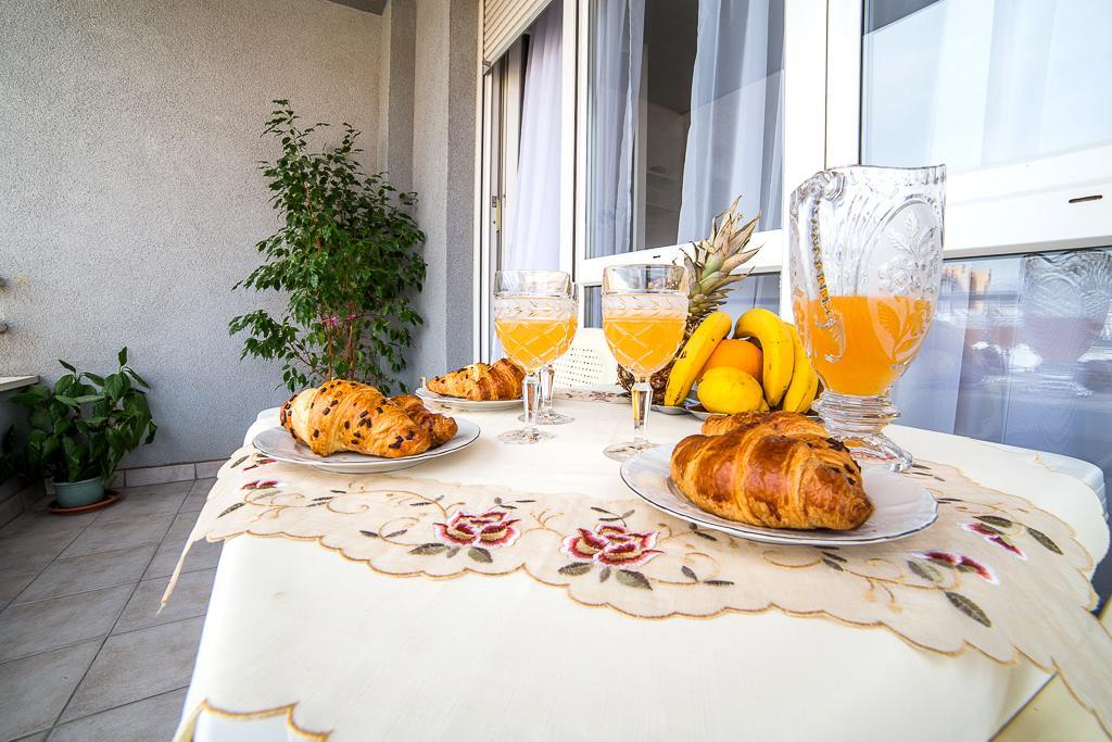 Split Apartments Shell Экстерьер фото